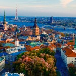 Latvija samazina ierobežojumus un atver robežas, taču ne visiem
